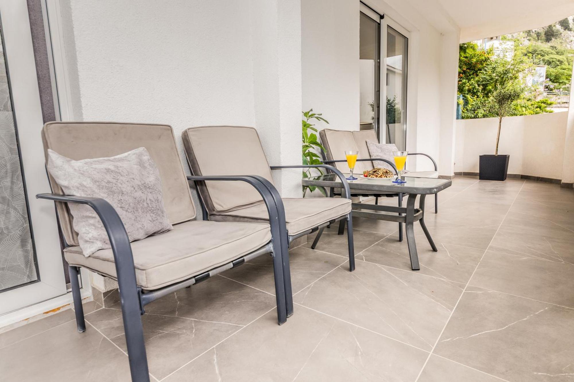 Paun Apartment Котор Екстер'єр фото